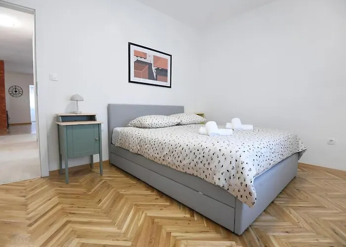 Lpaula, Apartamento *