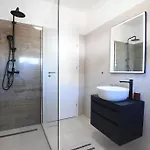 Lpaula, Zara