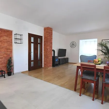 Appartement Lpaula, *